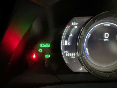 Certified 2024 Lexus ES 300h F Sport w/ Accessory Package (Z2) image 19