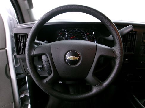 Used 2024 Chevrolet Express 2500 w/ Driver Convenience Package image 5