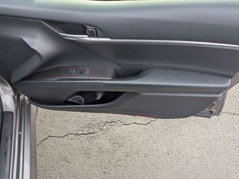 Used 2023 Toyota Camry LE image 32