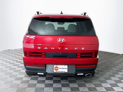 Used 2025 Hyundai Santa Fe SEL FWD image 9