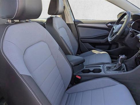 New 2026 Volkswagen Jetta SE image 28