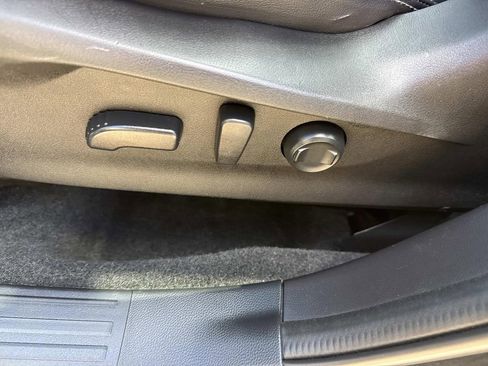 Used 2019 Subaru Forester Limited AWD/4WD image 26
