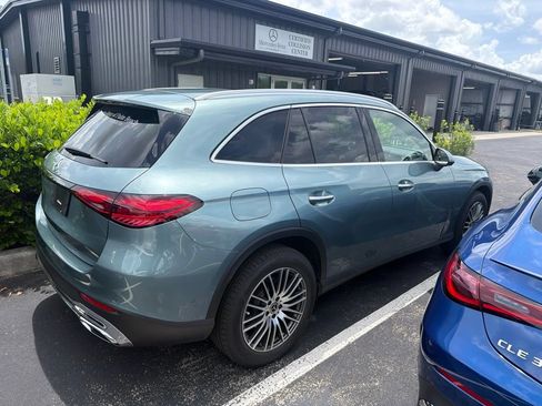 Certified 2026 Mercedes-Benz GLC 300 image 2