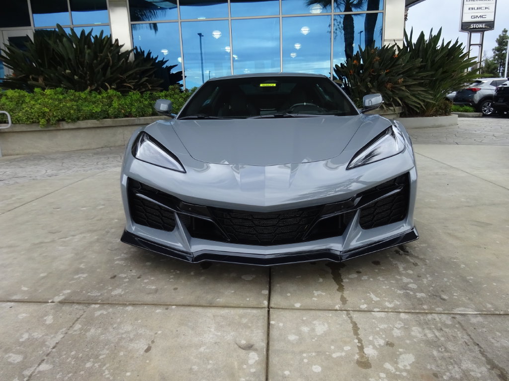 Certified 2025 Chevrolet Corvette Z06 RWD image 2