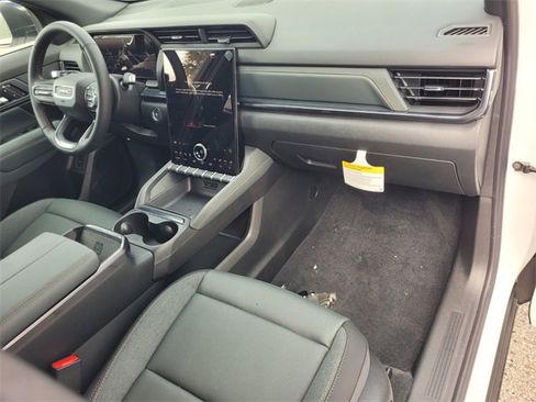 New 2026 GMC Terrain AT4 w/ Convenience Package III image 17