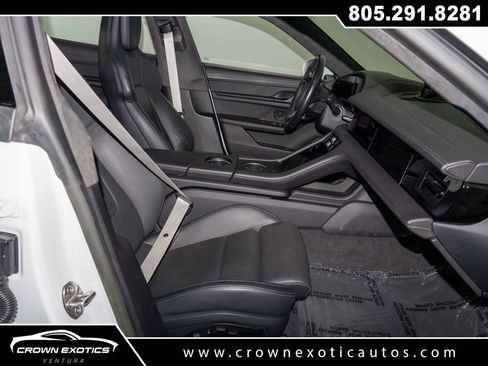 Used 2024 Porsche Taycan GTS image 38