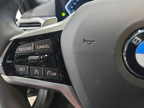 Used 2025 BMW 330i Sedan w/ M Sport Package image 20