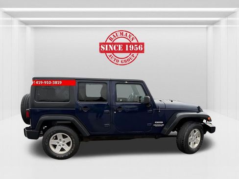 Used 2013 Jeep Wrangler Unlimited Sport image 8