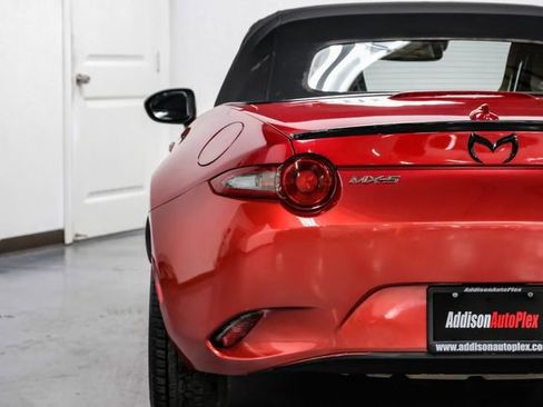Used 2016 MAZDA MX-5 Miata Grand Touring image 32
