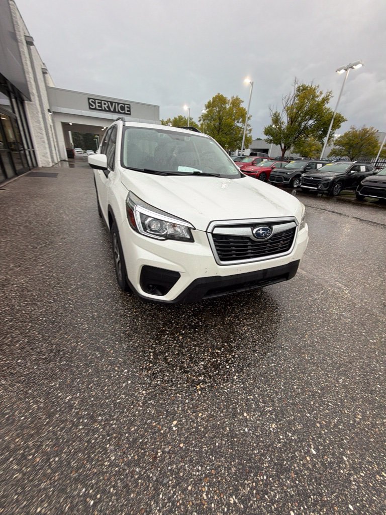Used 2020 Subaru Forester Premium AWD/4WD image 1