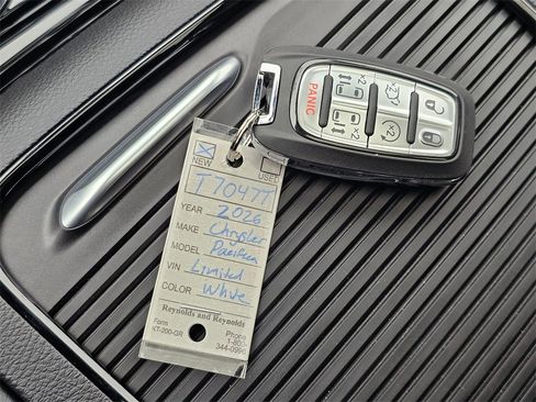 New 2026 Chrysler Pacifica Limited w/ S Appearance Package image 32