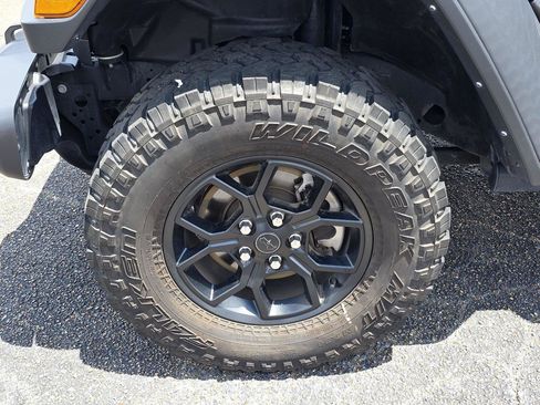 Certified 2025 Jeep Wrangler Unlimited Sport AWD/4WD image 37