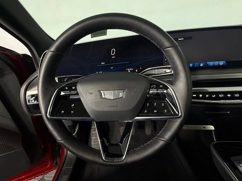 Used 2024 Cadillac Lyriq Luxury RWD image 16