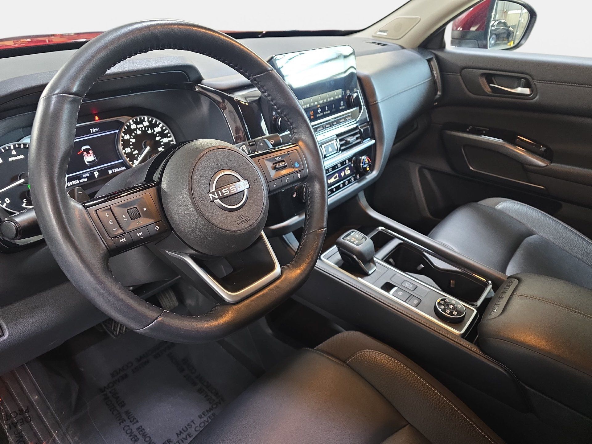 Used 2023 Nissan Pathfinder SL w/ SL Premium Package AWD/4WD image 16