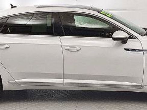Used 2022 Volkswagen Arteon SEL AWD/4WD image 2