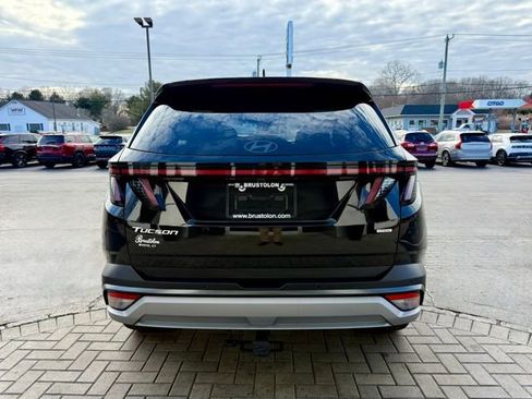 Used 2025 Hyundai Tucson Limited image 10