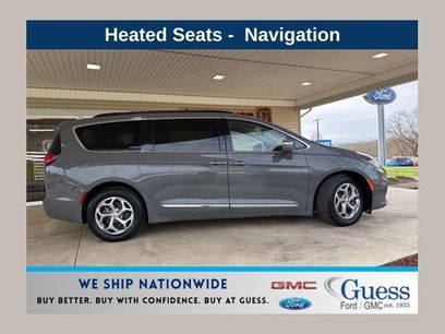 Used 2022 Chrysler Pacifica Limited