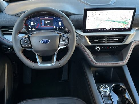 New 2026 Ford Explorer ST-Line w/ ST-Line Street Pack image 13