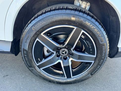 Used 2024 Mercedes-Benz GLC 300 4MATIC image 7