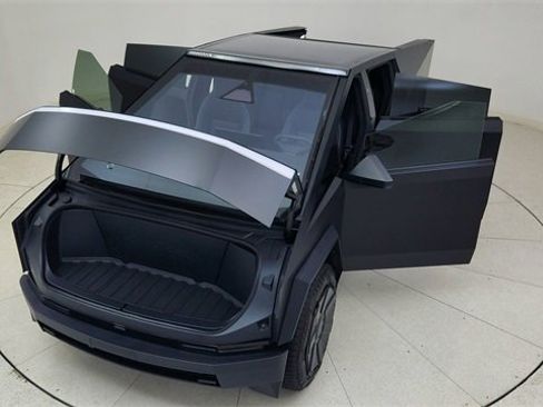 Used 2024 Tesla Cybertruck Cyberbeast image 80