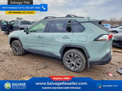 Used 2023 Toyota RAV4 XLE Premium image 3