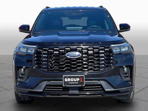 Used 2025 Ford Explorer ST-Line AWD/4WD image 4