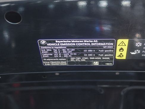 Used 2023 BMW M2 RWD image 36