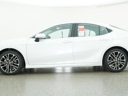New 2026 Toyota Camry XLE FWD image 19