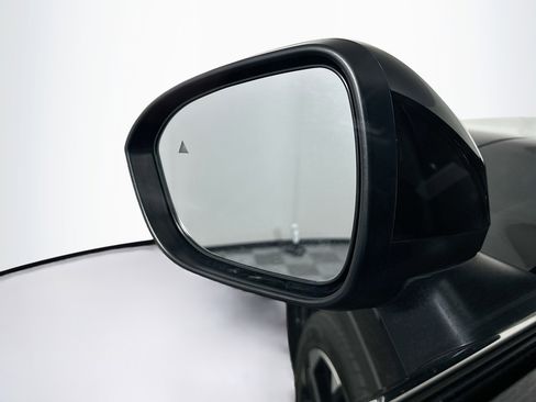 Used 2024 Mitsubishi Outlander SE image 16