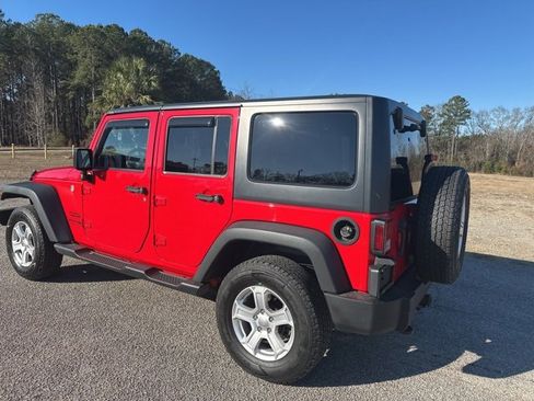 Used 2018 Jeep Wrangler Unlimited Sport S image 7