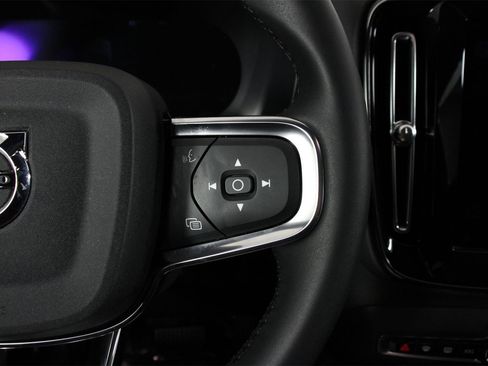 Certified 2023 Volvo C40 P8 Recharge Plus w/ Climate Package image 11