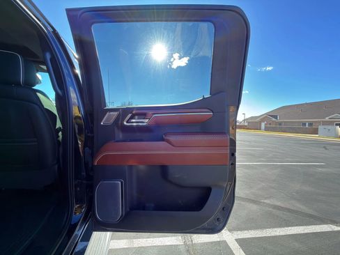 Used 2023 GMC Sierra 1500 Denali Ultimate image 12