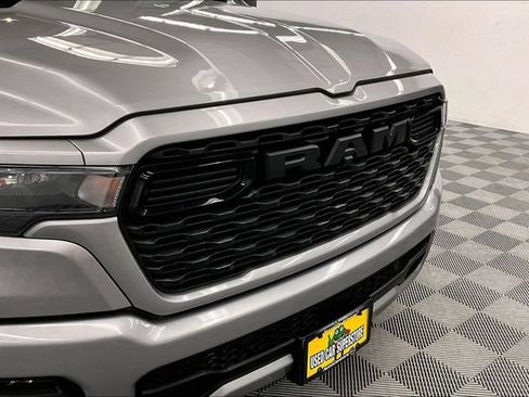 Used 2025 RAM 1500 Tradesman AWD/4WD image 32