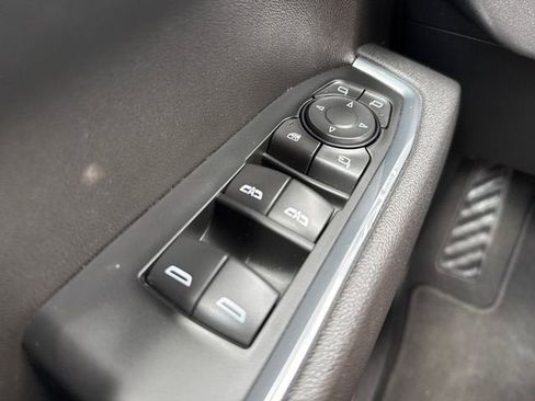 Used 2025 GMC Sierra 1500 SLT AWD/4WD image 26
