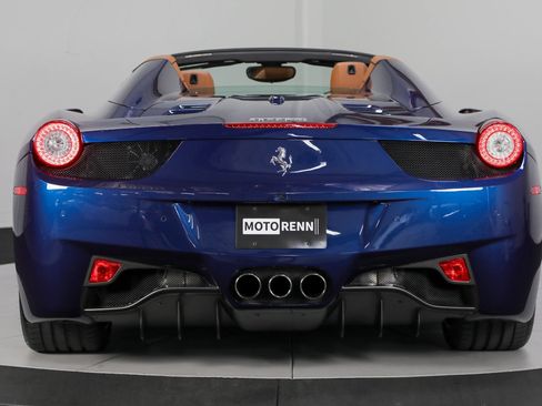 Used 2015 Ferrari 458 Spider RWD image 8
