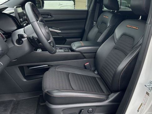 Used 2024 Nissan Pathfinder Rock Creek image 13