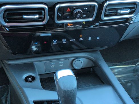 New 2026 Nissan Sentra SV w/ Floor Mat Package FWD image 19