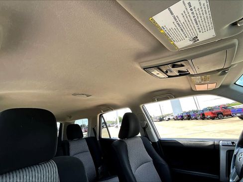 Used 2014 Toyota 4Runner SR5 image 25