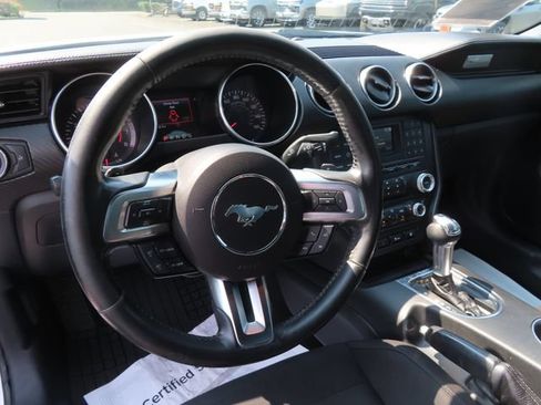 Used 2018 Ford Mustang Coupe RWD image 15