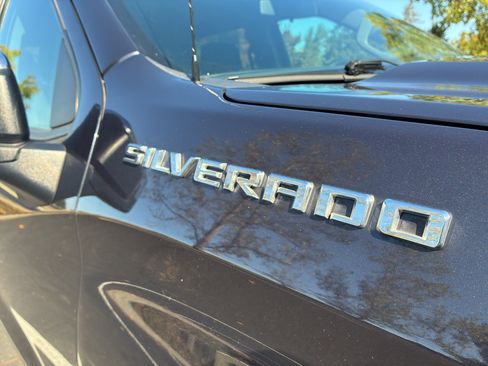 Used 2023 Chevrolet Silverado 1500 LT AWD/4WD image 15