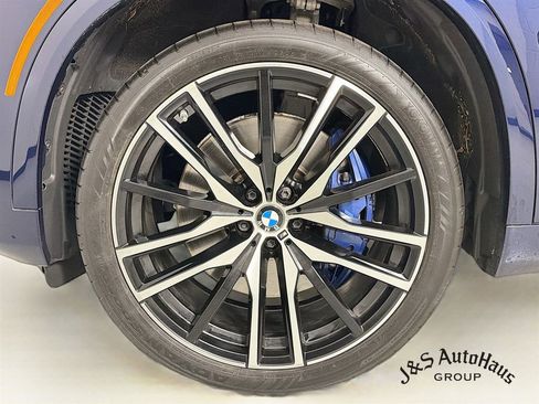 Used 2022 BMW X5 M50i w/ Executive Package image 37