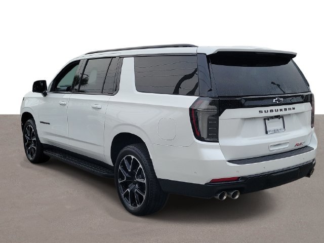 Used 2025 Chevrolet Suburban RST w/ Comfort Package RWD image 3