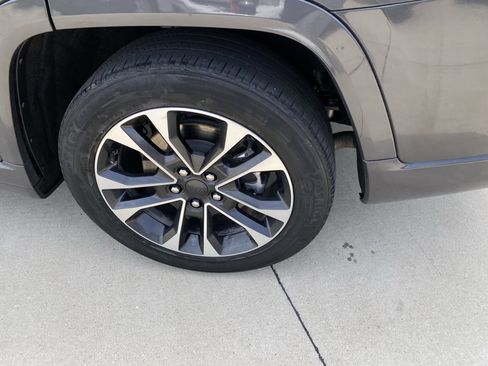 Used 2022 Jeep Grand Cherokee L Overland w/ Luxury Tech Group IV image 7