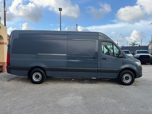 Used 2019 Mercedes-Benz Sprinter 170 image 8