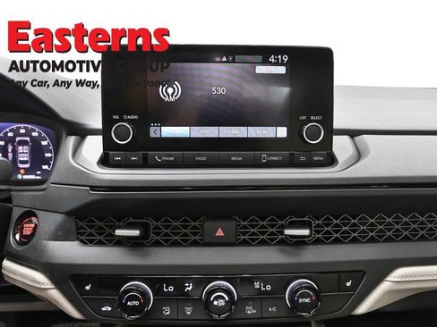 Used 2025 Honda Accord SE image 12