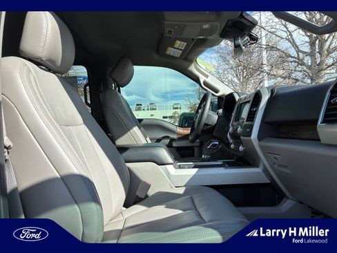 Used 2018 Ford F150 Lariat w/ Equipment Group 502A Luxury image 19