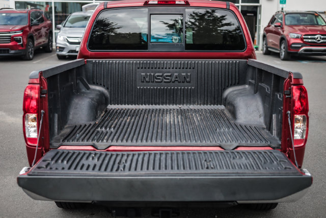 Used 2018 Nissan Frontier SV AWD/4WD image 24