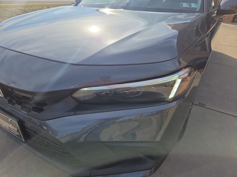 Used 2024 Honda Civic EX-L image 10