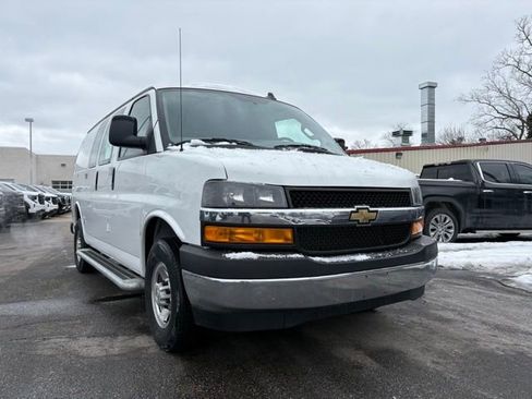 Used 2024 Chevrolet Express 2500 w/ Driver Convenience Package image 15