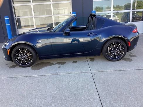 Certified 2025 MAZDA MX-5 Miata RF Grand Touring RWD image 29